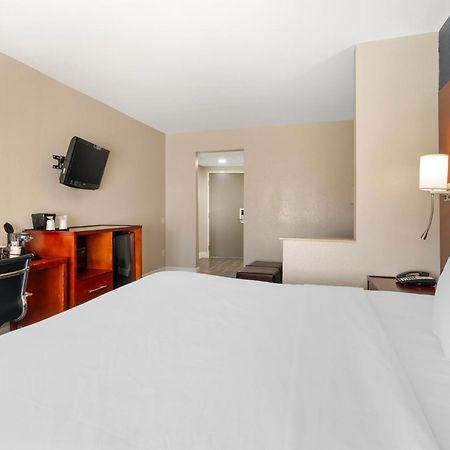 Comfort Suites West Τζάκσονβιλ Εξωτερικό φωτογραφία