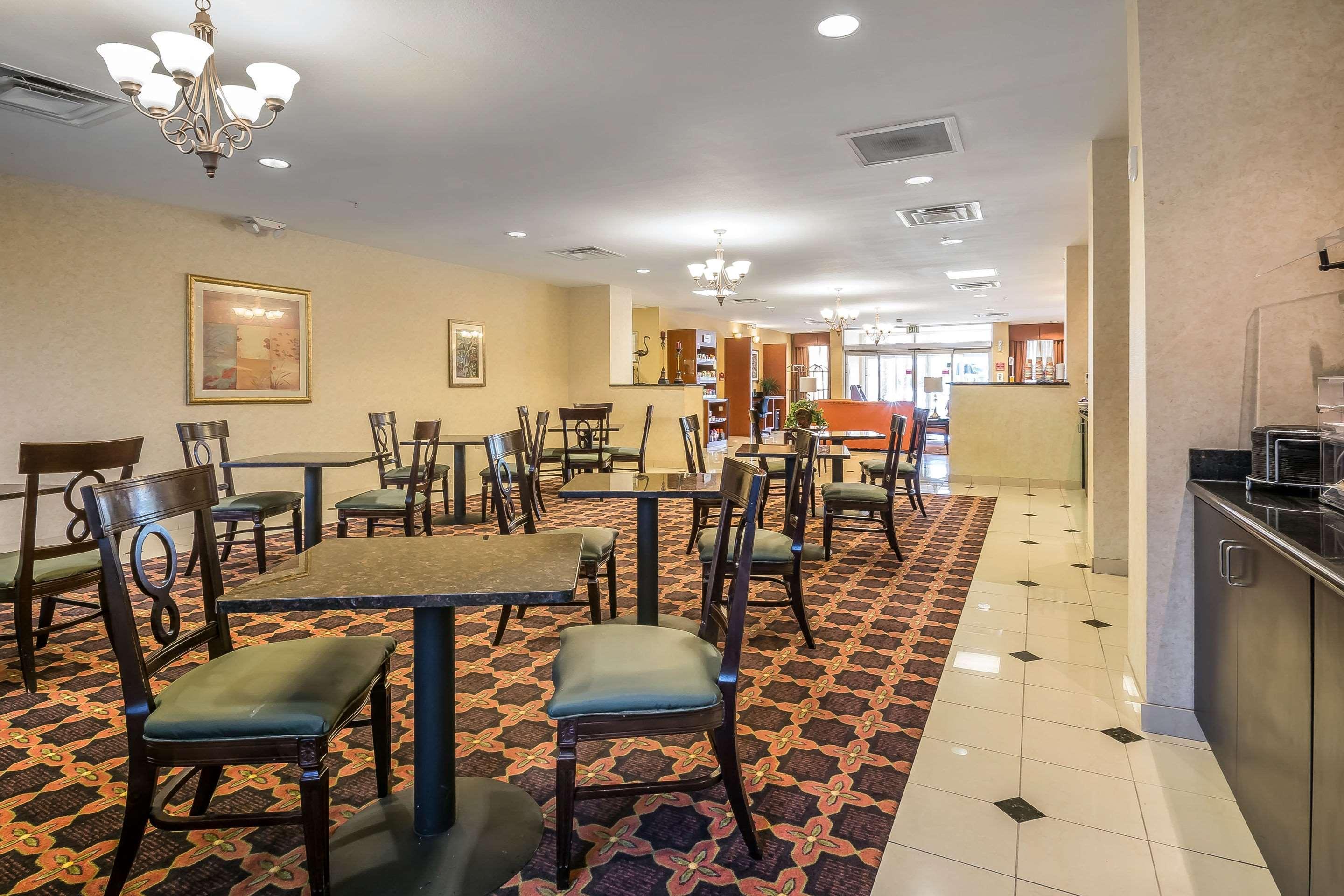 Comfort Suites West Τζάκσονβιλ Εξωτερικό φωτογραφία