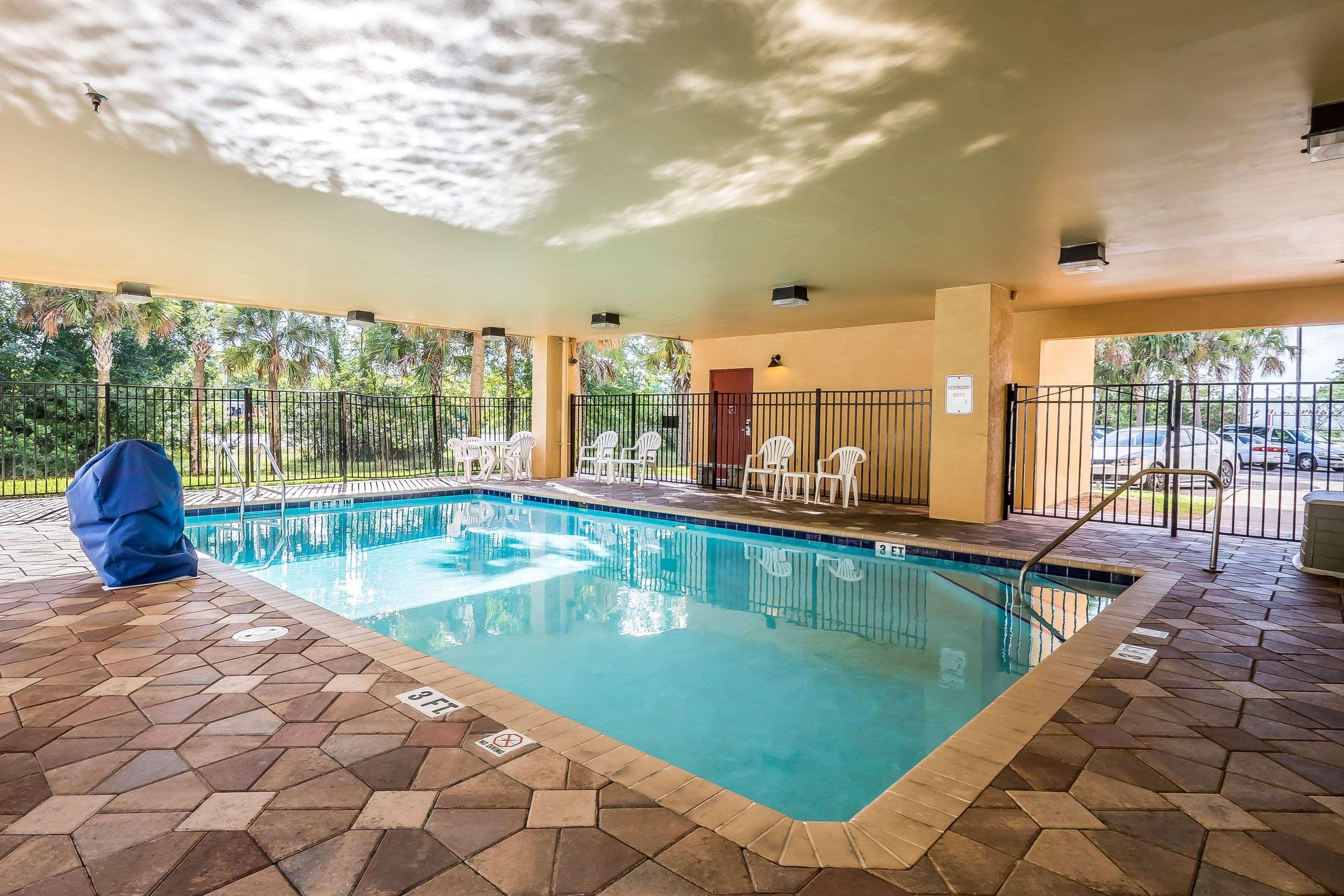 Comfort Suites West Τζάκσονβιλ Εξωτερικό φωτογραφία