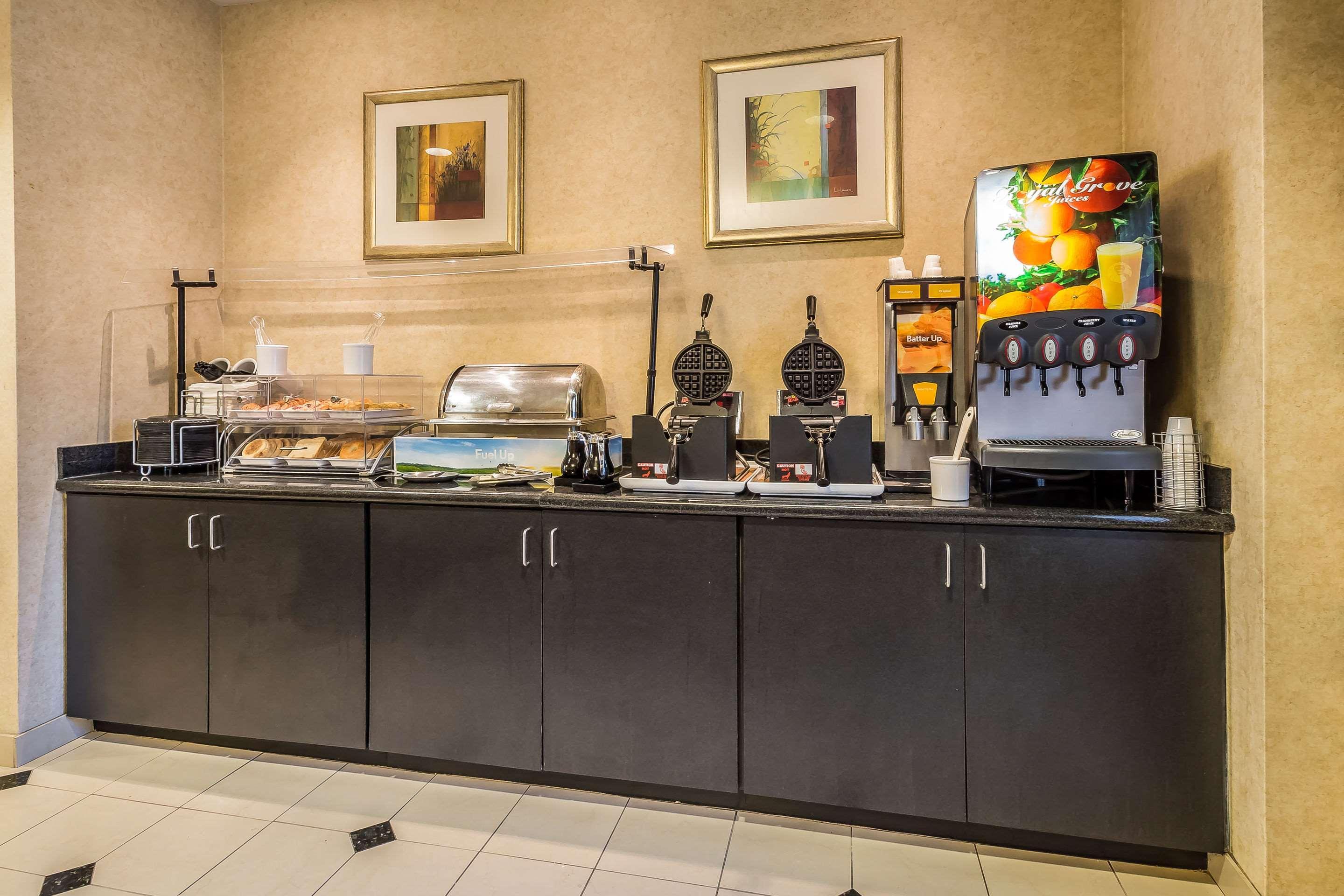 Comfort Suites West Τζάκσονβιλ Εξωτερικό φωτογραφία