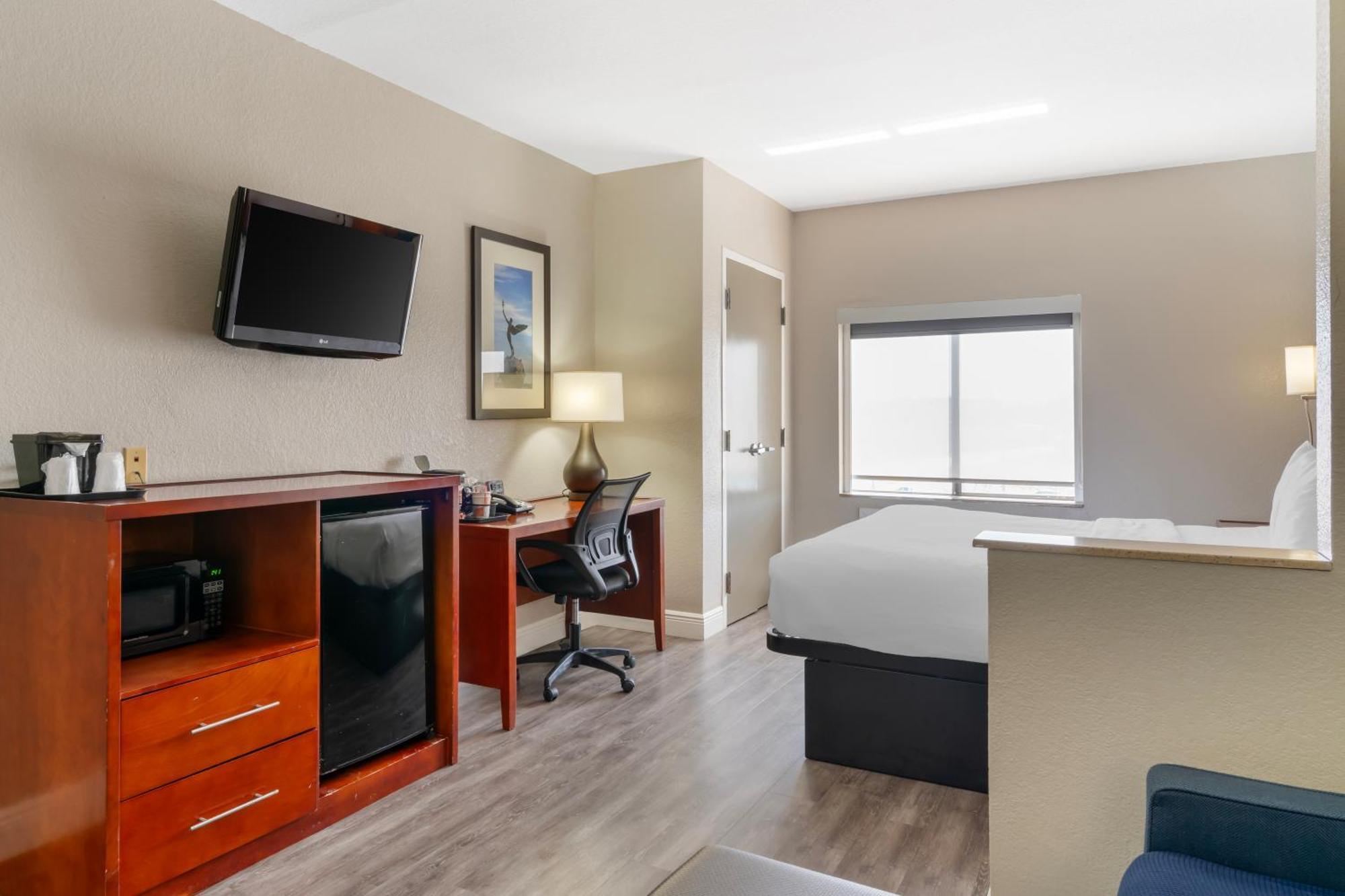 Comfort Suites West Τζάκσονβιλ Εξωτερικό φωτογραφία