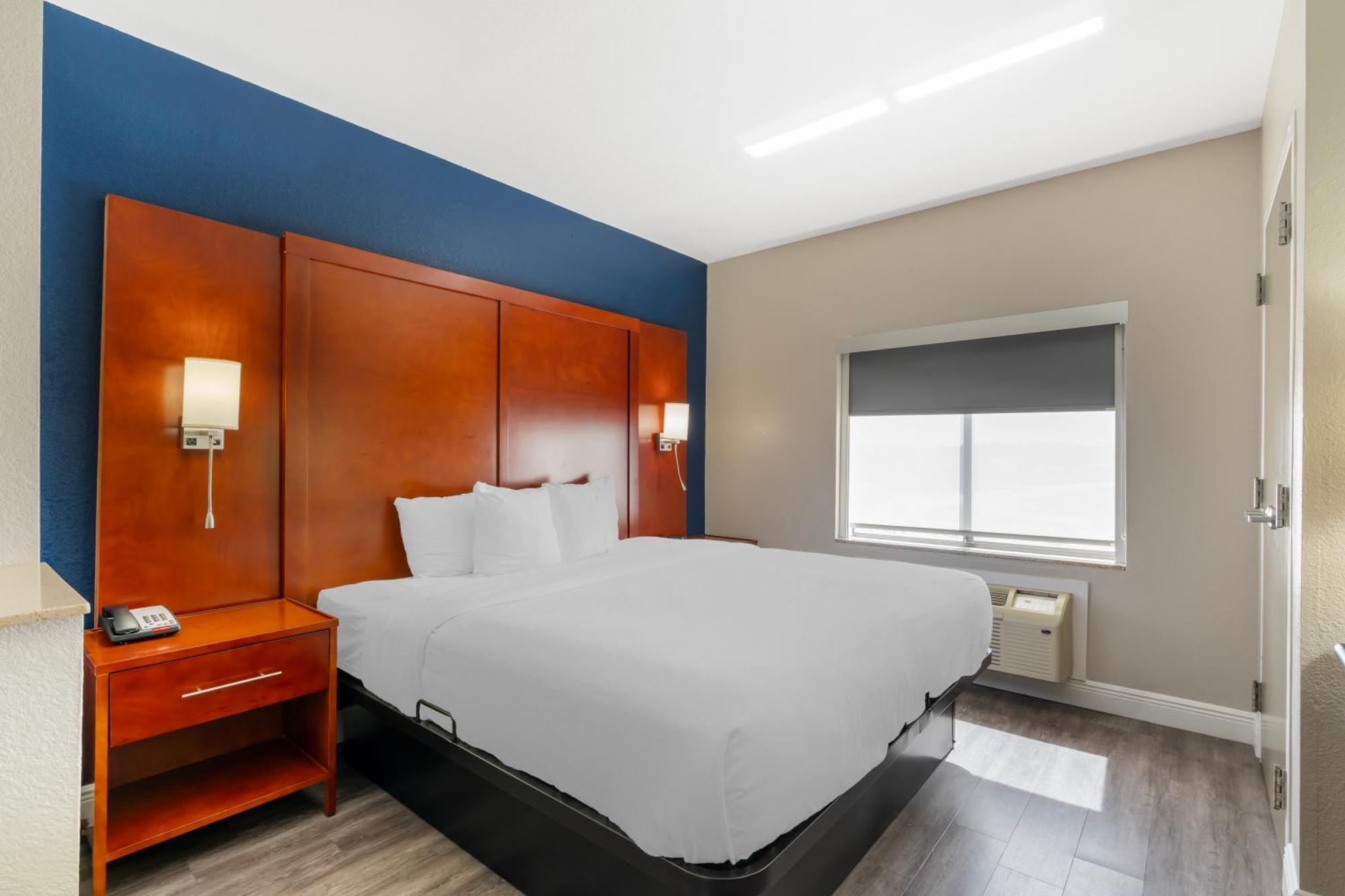 Comfort Suites West Τζάκσονβιλ Εξωτερικό φωτογραφία
