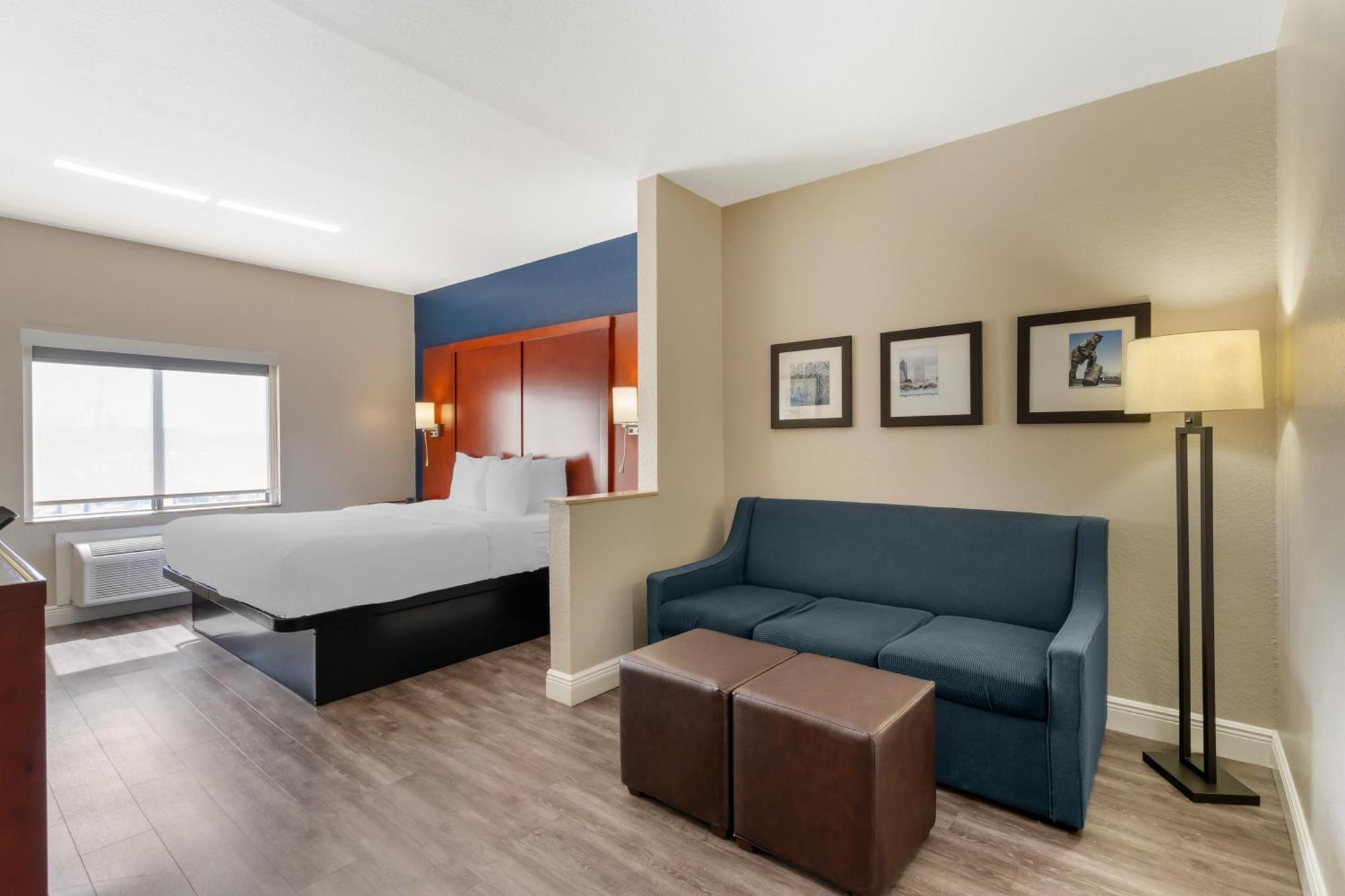 Comfort Suites West Τζάκσονβιλ Εξωτερικό φωτογραφία