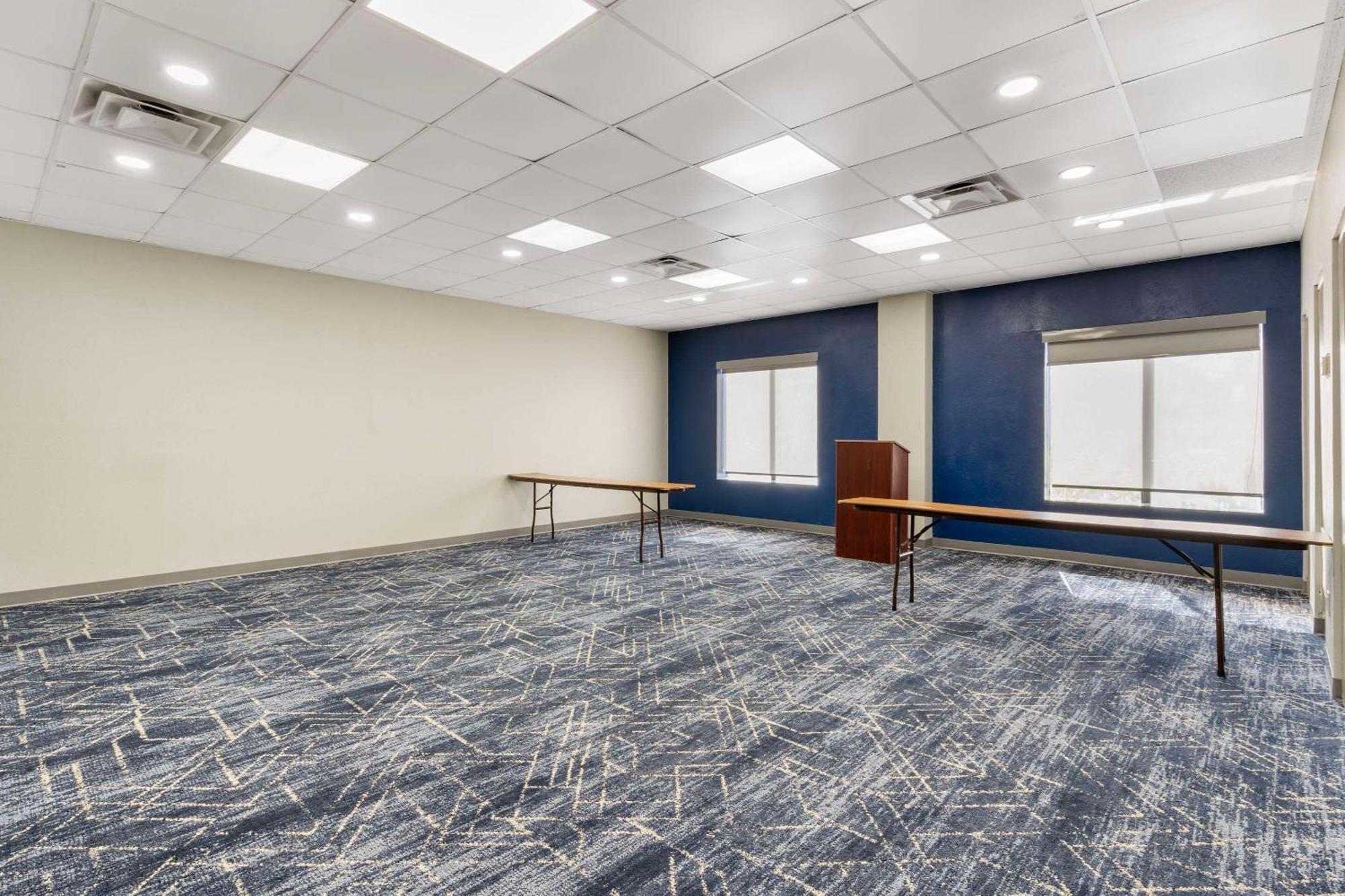 Comfort Suites West Τζάκσονβιλ Εξωτερικό φωτογραφία